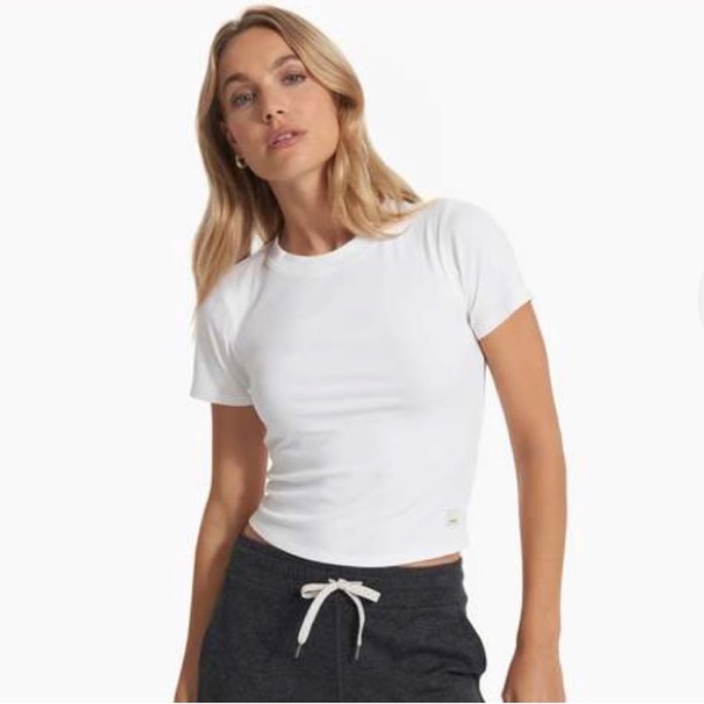 Vuori Mudra fitted tee